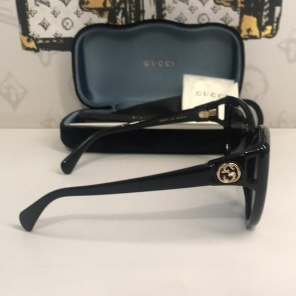 New Authentic Gucci GG0877S 001 Black Soft Cat-Eye Sunglasses Grey Gradient Lens - Picture 10 of 13